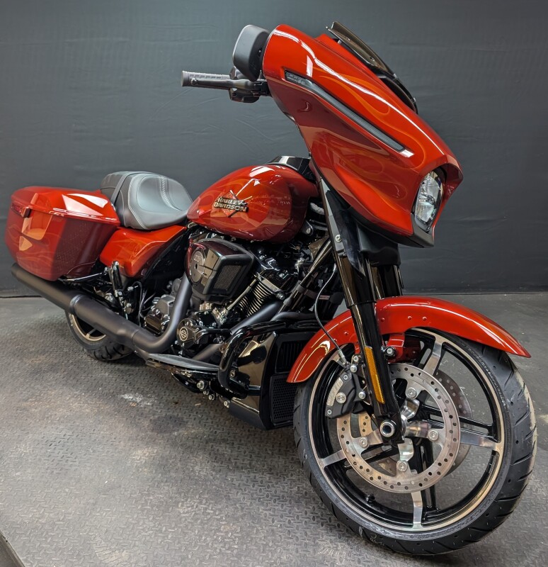 Harley-Davidson Street Glide 2025 FLHX WHSKEY FIRSTORM - Photo 2