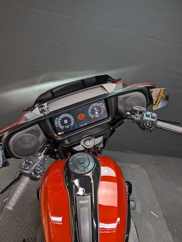 Harley-Davidson Street Glide 2025 FLHX WHSKEY FIRSTORM - Photo 8