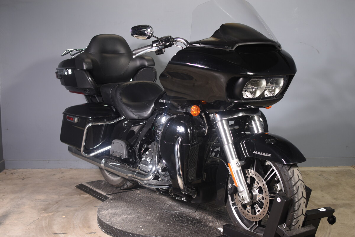 2022 Harley-Davidson Road Glide Limited FLTRK - Photo 2