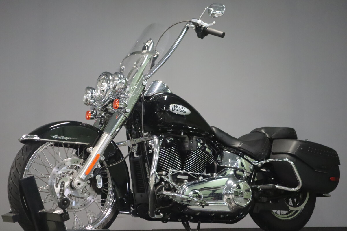 2023 Harley-Davidson Heritage Classic FLHCS - Photo 6