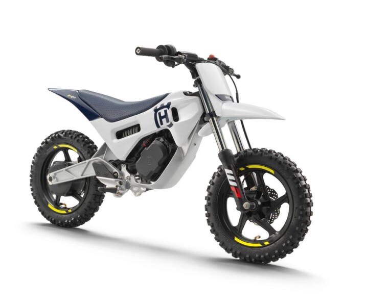 2025 HUSQVARNA EE 2 White