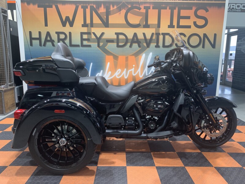 【中古】 Ridin the Hi－Line Wylie＆TheWildWest Inventory | Twin Cities Harley-Davidson®
