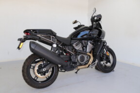 2022 Harley-Davidson<sup>®</sup> Pan America™ 1250 Black thumb 3