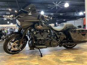 FLHX 2025 Street Glide® thumb 0