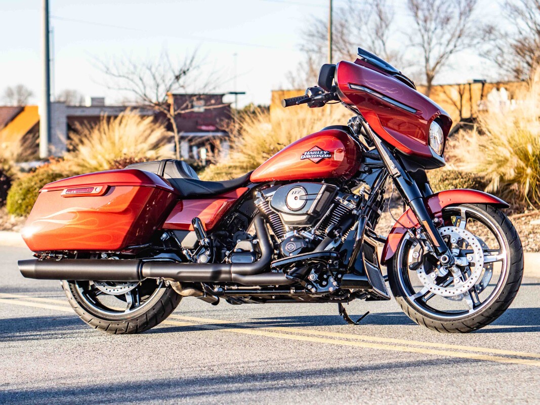 FLHX 2025 Street Glide - Photo 6