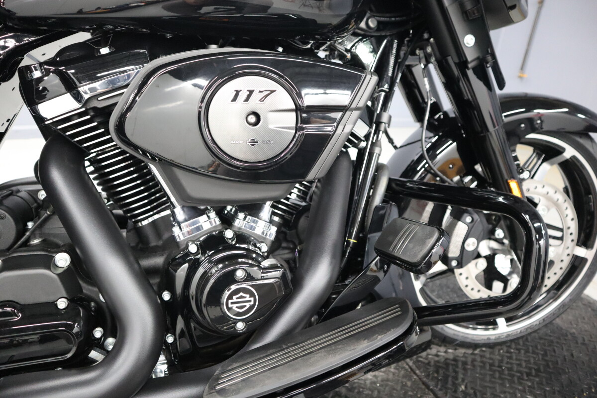 2025 Harley-Davidson Street Glide FLHX - Photo 5