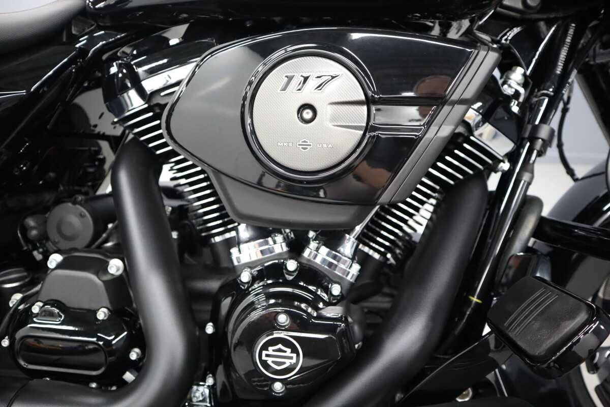 2025 Harley-Davidson Street Glide FLHX - Photo 6