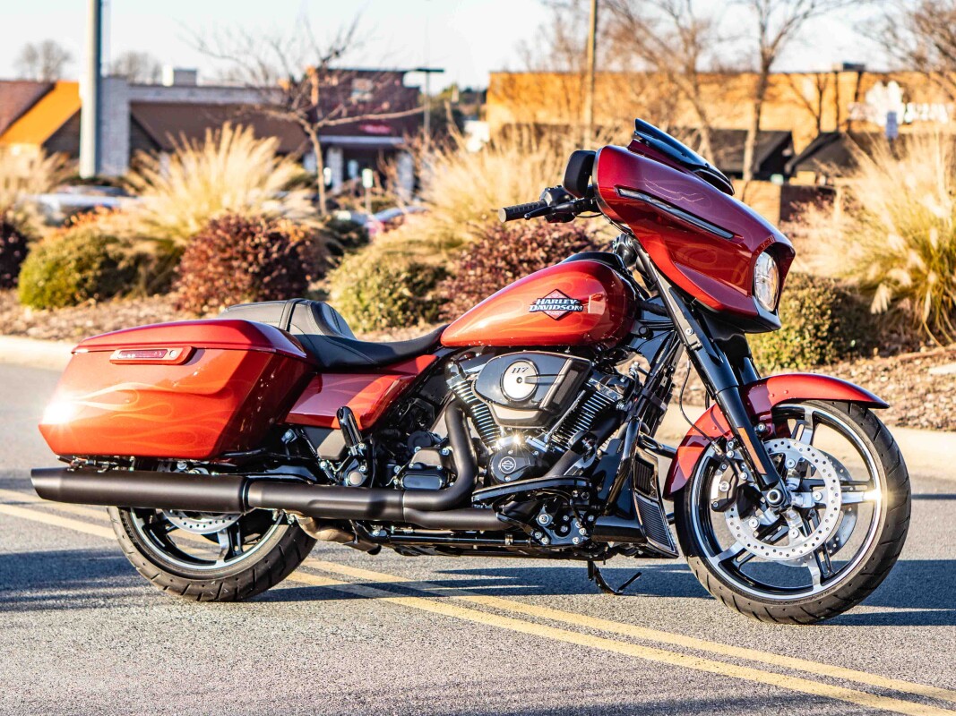 FLHX 2025 Street Glide - Photo 7