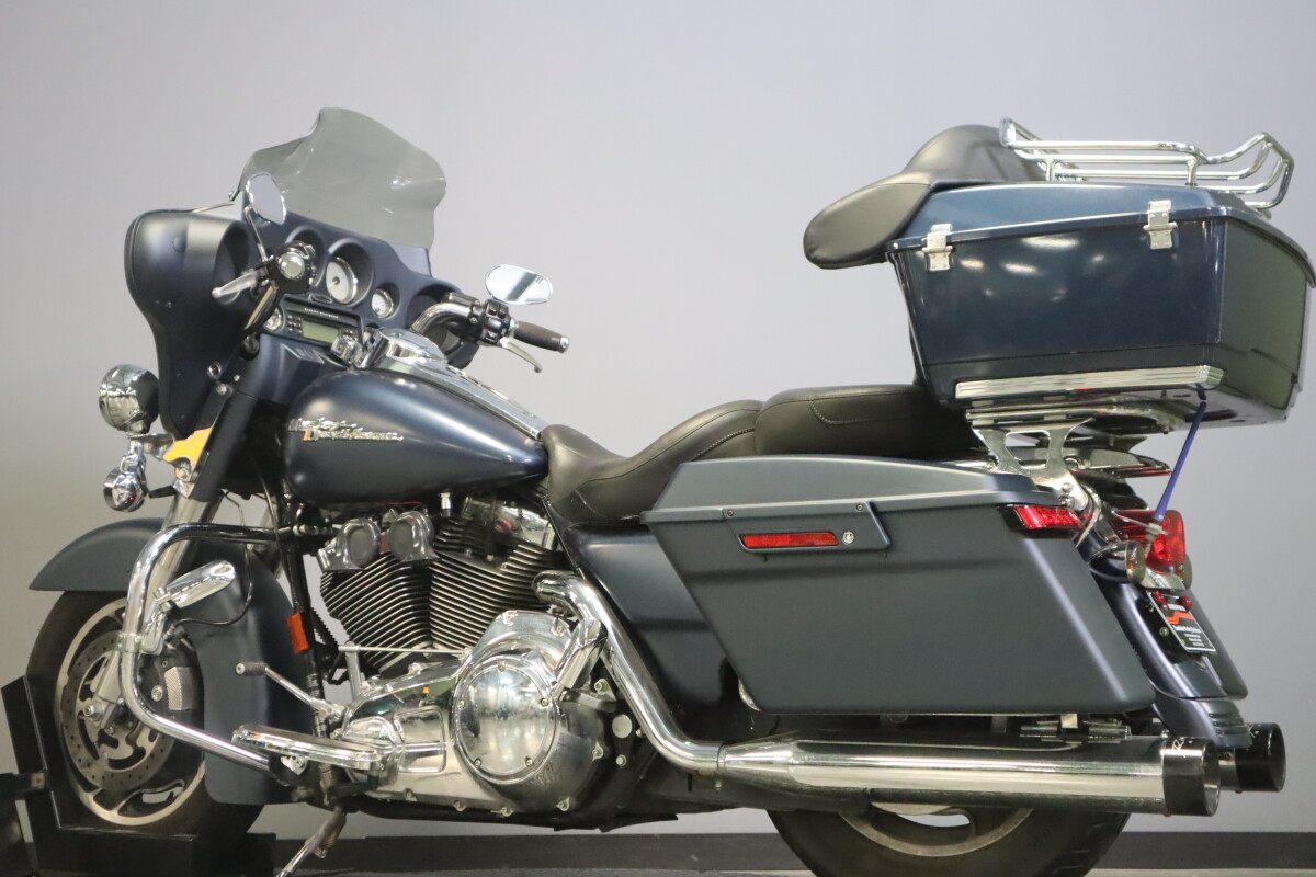 2008 Harley-Davidson Street Glide FLHX - Photo 4