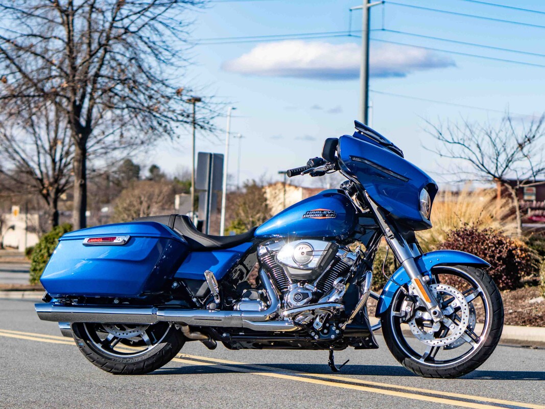 FLHX 2025 Street Glide - Photo 4