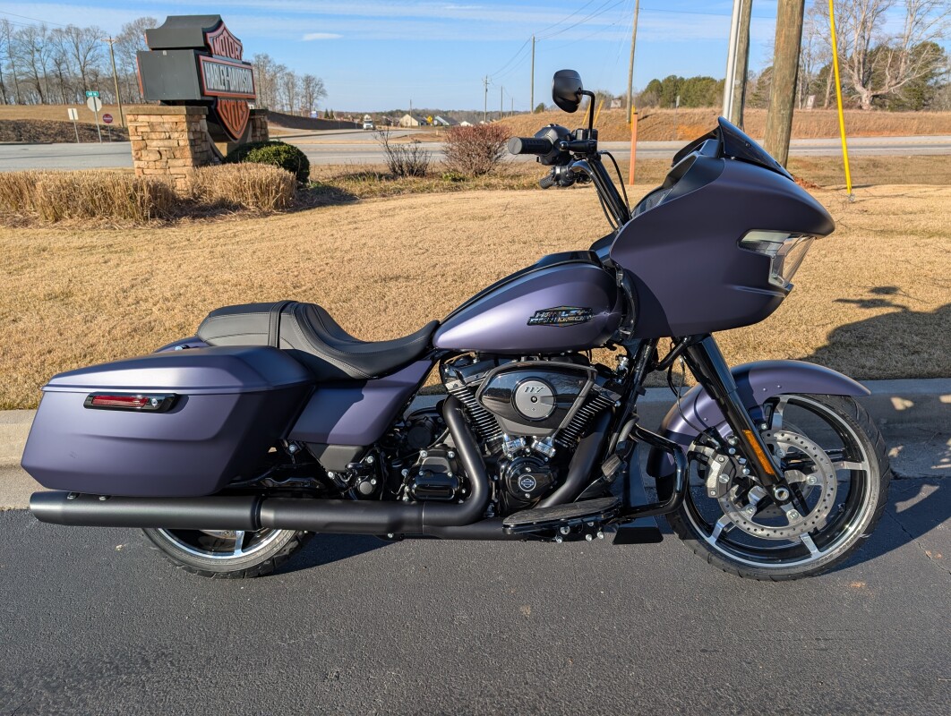 2025 Harley-Davidson® Road Glide® Purple Abyss Denim - Black