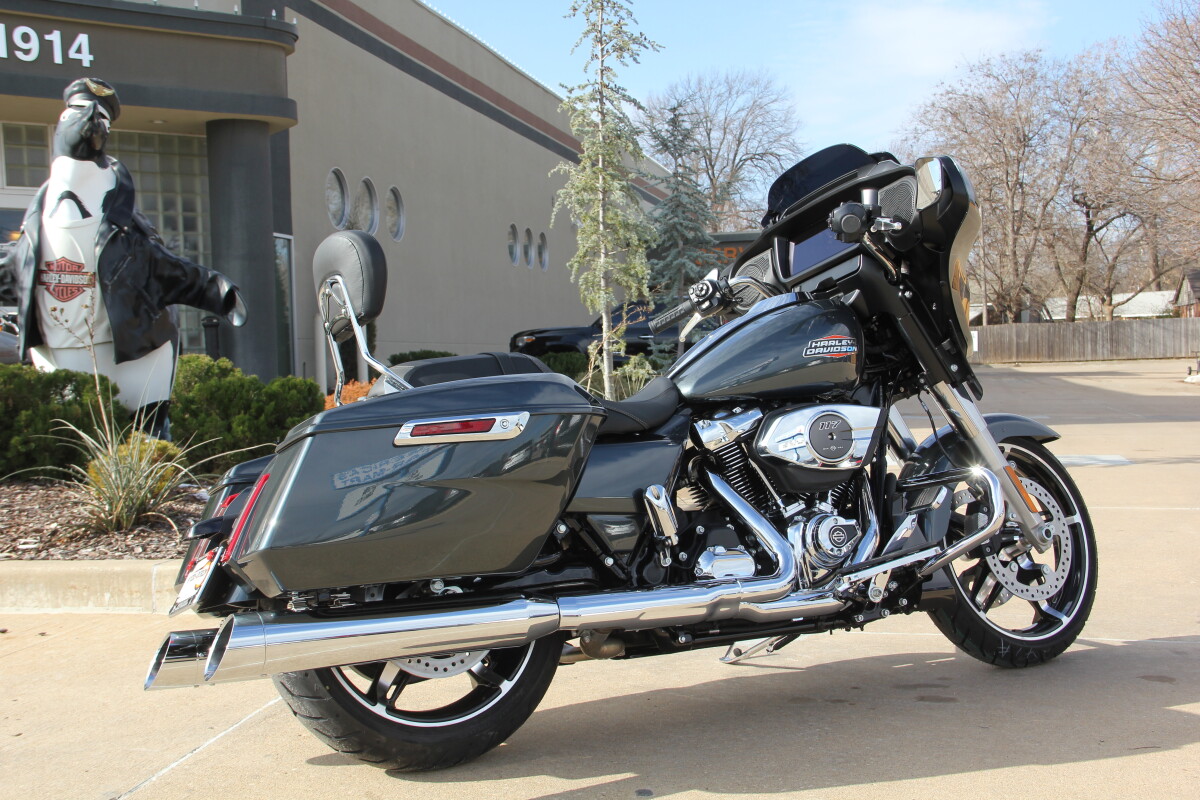 2025 Harley-Davidson Street Glide Iron Horse Metallic - Photo 5
