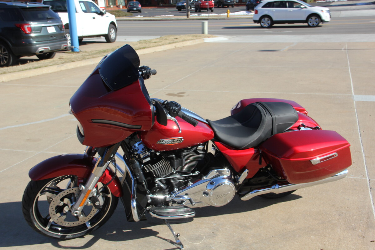 2025 Harley-Davidson Street Glide Brilliant Red - Photo 6