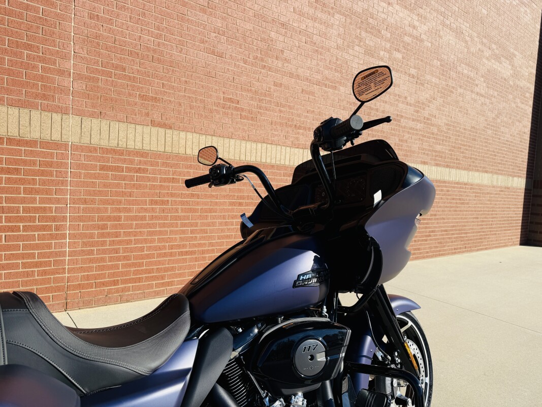 FLTRX 2025 Road Glide - Photo 6