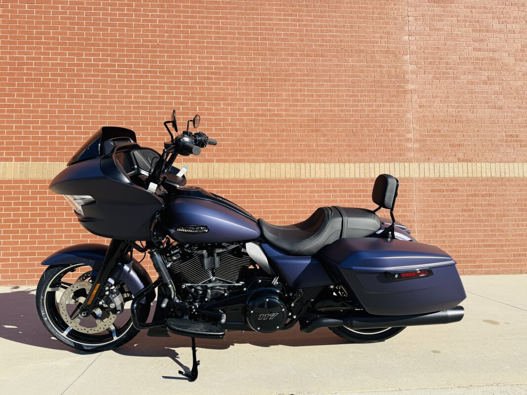 FLTRX 2025 Road Glide - Photo 7