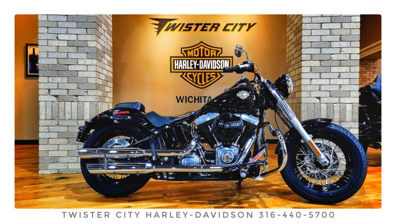 2016 Harley-Davidson<sup>®</sup> Softail Slim<sup>®</sup>, FLS103