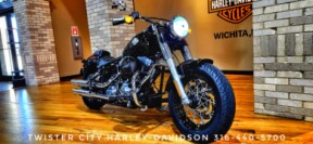 2016 Harley-Davidson<sup>®</sup> Softail Slim<sup>®</sup>, FLS103 thumb 2
