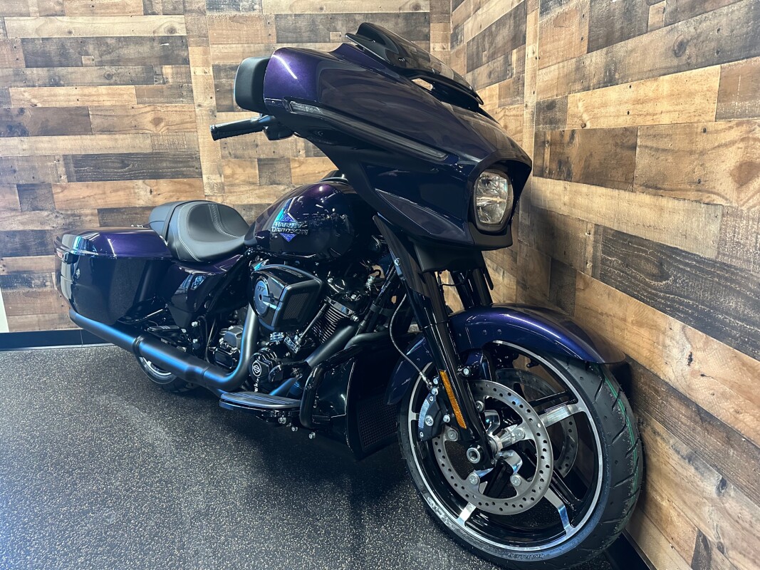 2025 Harley-Davidson Street Glide Mystic Shift - Black Finish FLHX - Photo 3
