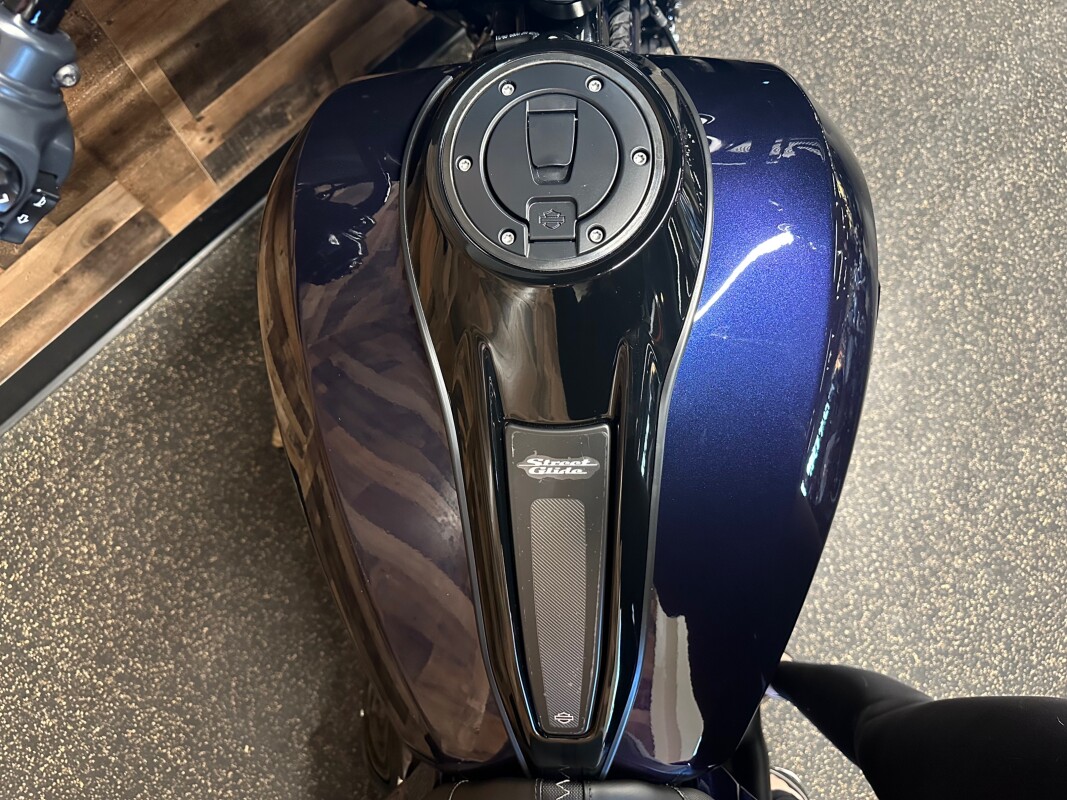2025 Harley-Davidson Street Glide Mystic Shift - Black Finish FLHX - Photo 8
