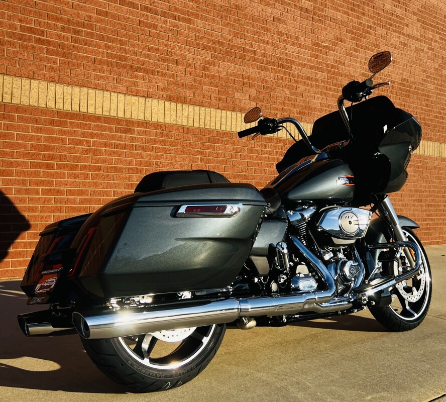 FLTRX 2025 Road Glide - Photo 3