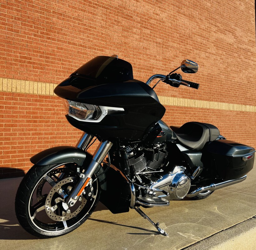 FLTRX 2025 Road Glide - Photo 5