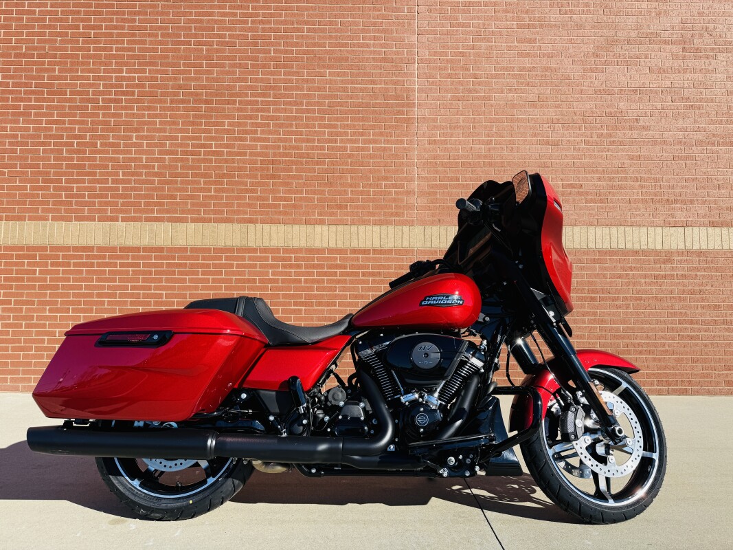 FLHX 2025 Street Glide