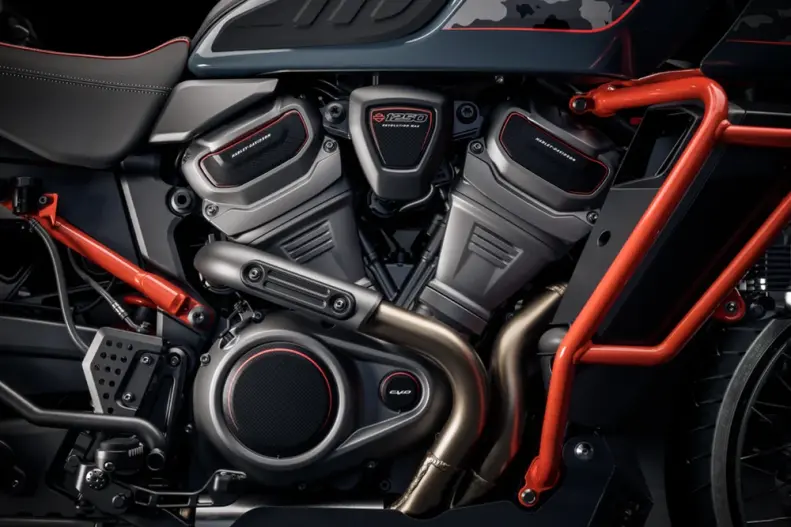 Revolution® Max 1250 Engine