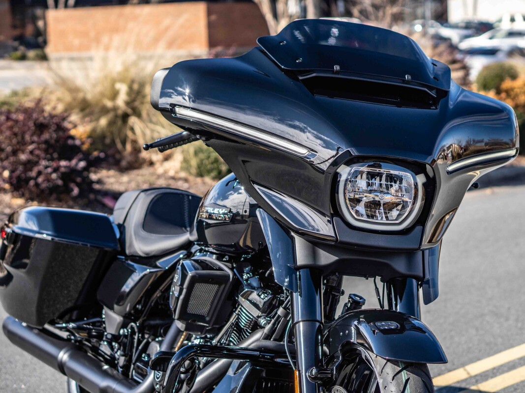 FLHX 2025 Street Glide - Photo 8