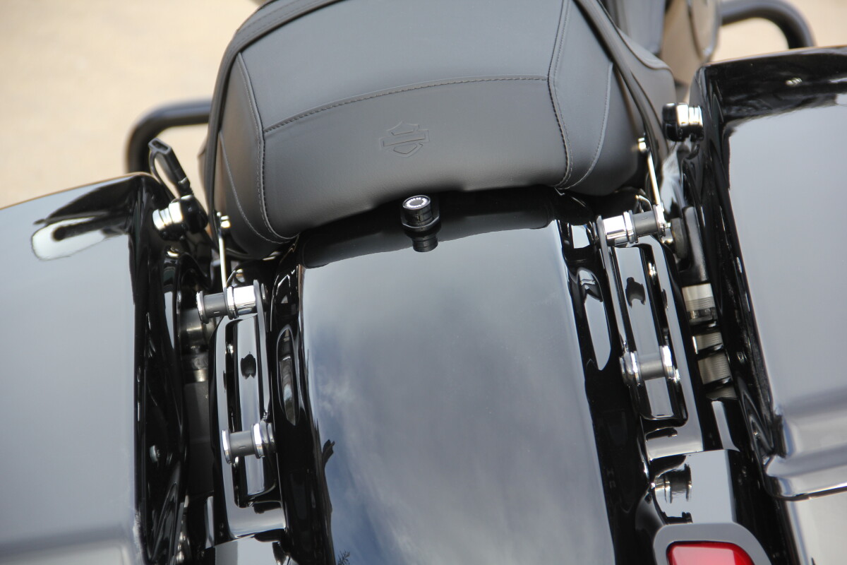 2025 Harley-Davidson Street Glide Midnight Firestorm - Black Finish - Photo 10