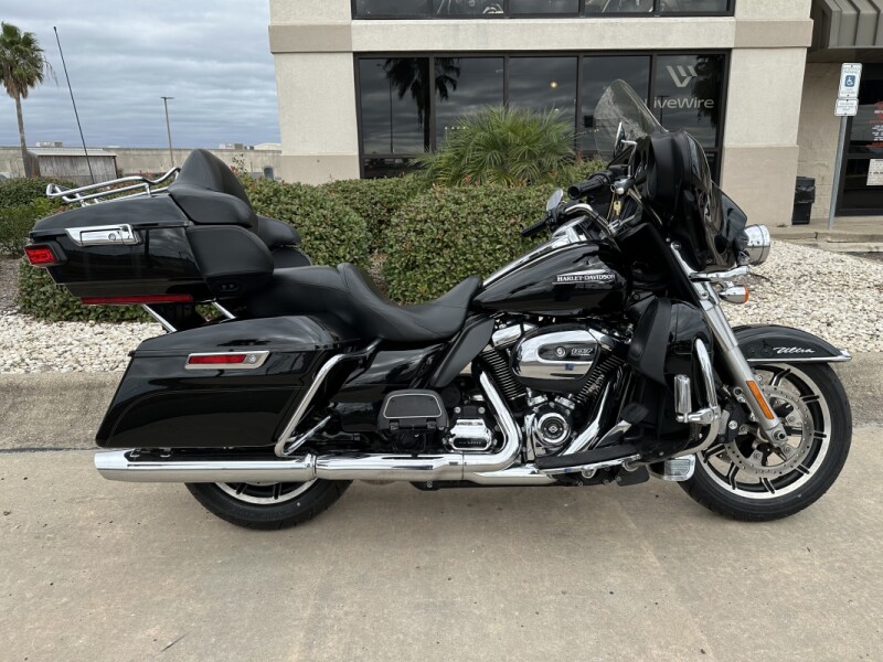 2018 Harley-Davidson® Electra Glide® Ultra Classic® Vivid Black
