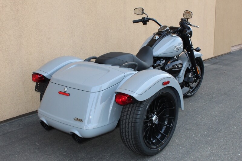 Harley-Davidson Freewheeler 2025 FLRT 84543920 BILLIARD GRAY - Photo 9