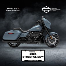 2024 Harley-Davidson<sup>®</sup> Street Glide® Sharkskin Blue thumb 3