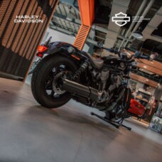 2023 Harley-Davidson<sup>®</sup> Nightster™ Vivid Black thumb 0