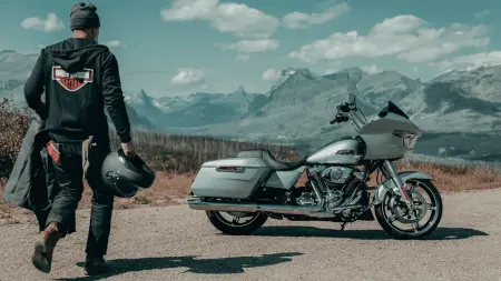 Anderson Riders: Explore the New Features of the 2025 H-D® Grand American Touring Motorcycles