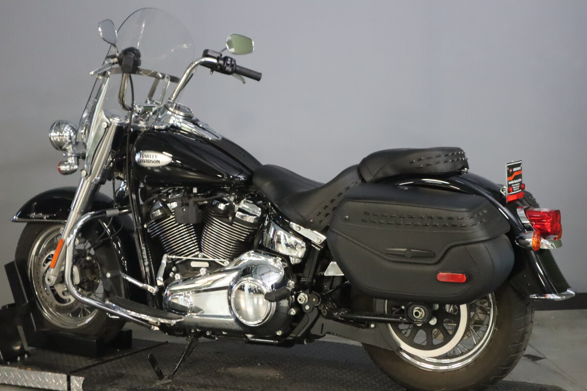 2021 Harley-Davidson Heritage Classic 107 FLHC - Photo 6