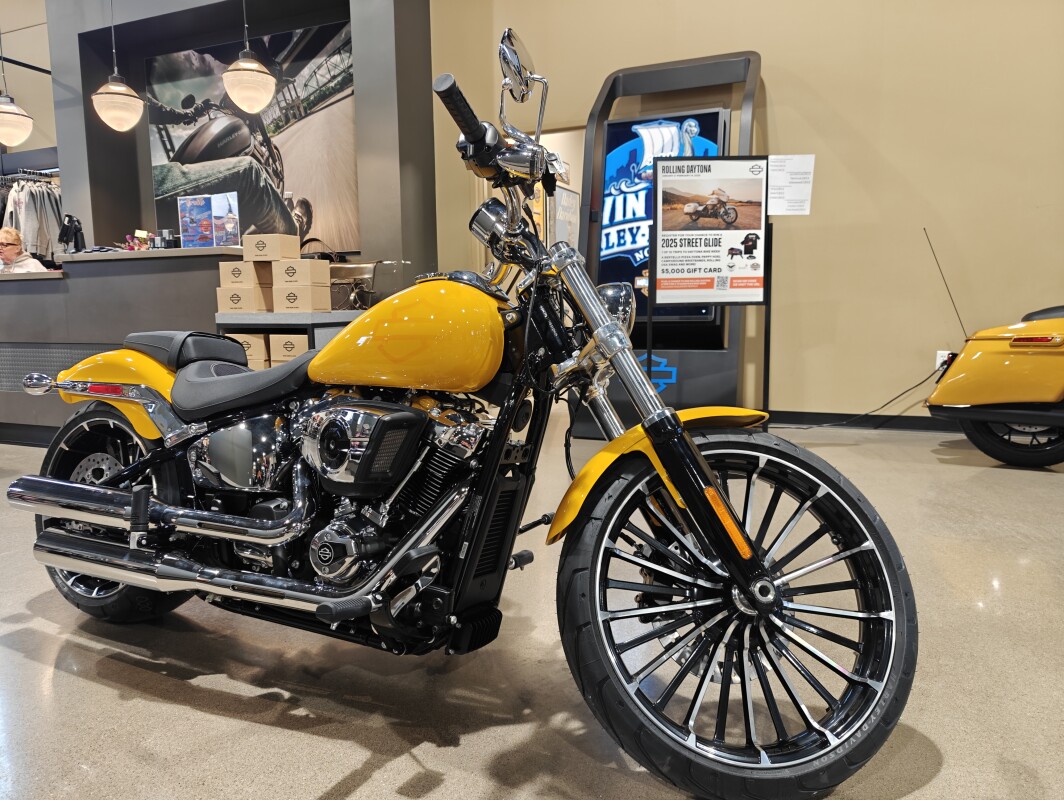 2025 Harley-Davidson Breakout Centerline - Photo 2