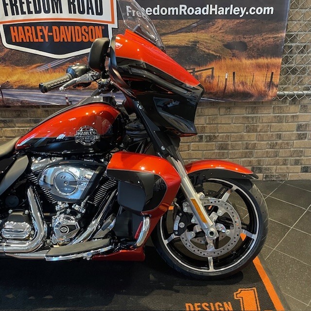 2025 Street Glide Ultra (FLHXU) - Photo 10