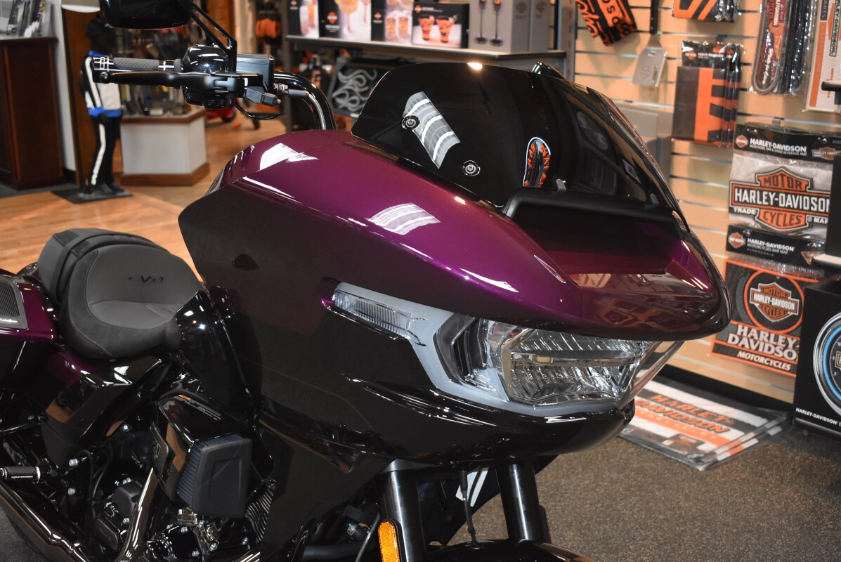 FLTRXSE 2025 CVO Road Glide - Photo 10