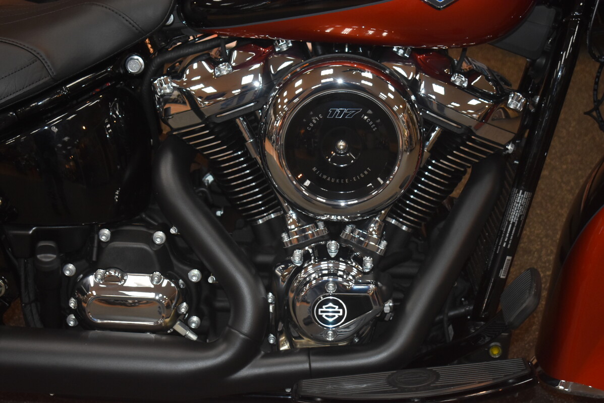 FLHC 2025 Heritage Softail - Photo 5