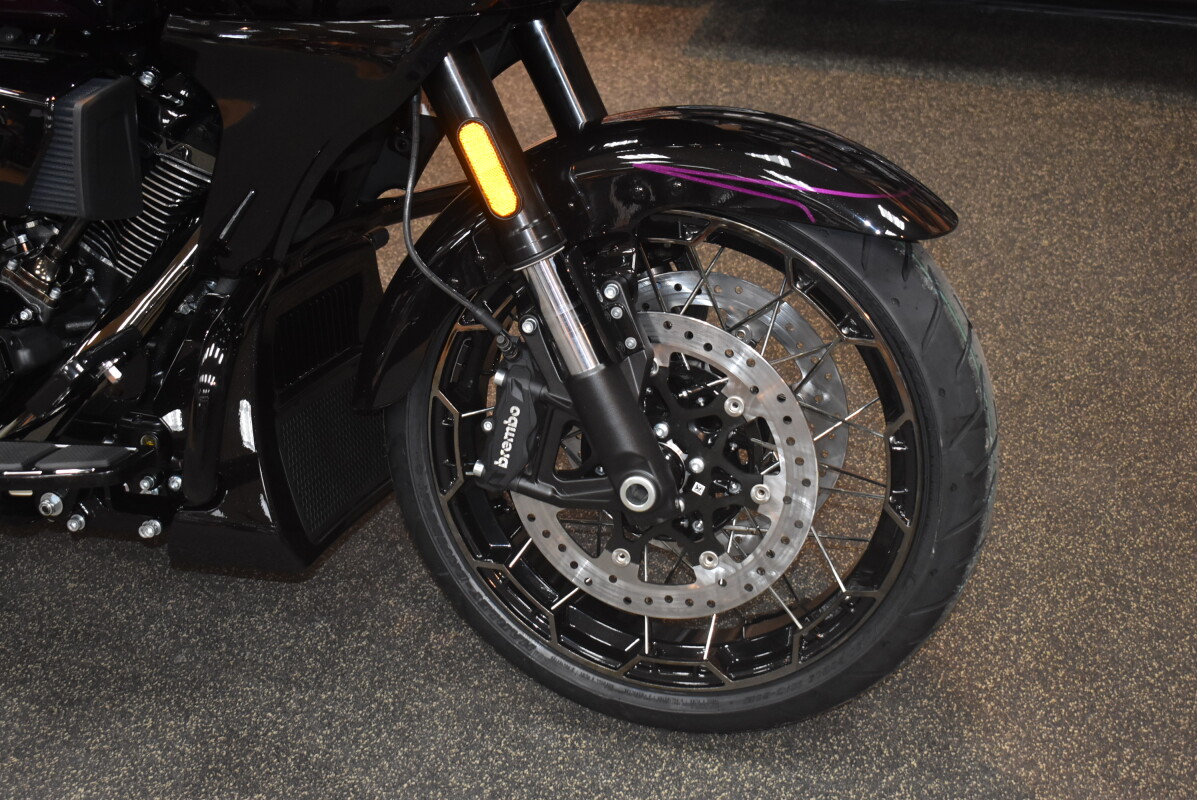 FLTRXSE 2025 CVO Road Glide - Photo 9