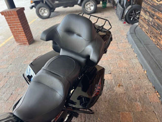 2025 Harley Davidson Street Glide Ultra FLHXU - Photo 6