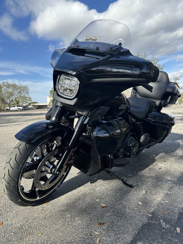 2025 Harley-Davidson Street Glide - Photo 8