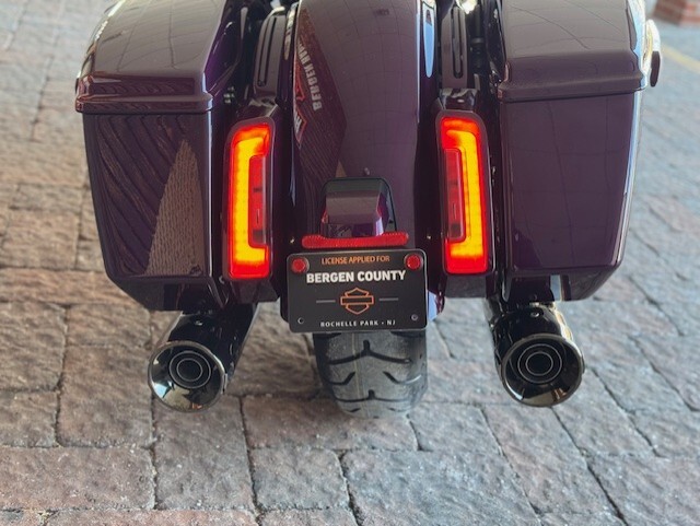 2025 Harley Davidson CVO Street Glide FLHXSE - Photo 3