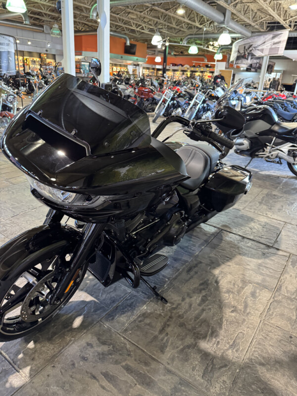2025 Harley-Davidson Road Glide - Photo 9