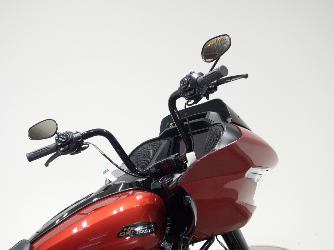 2025 Harley-Davidson FLTRX Road Glide in Brilliant Red - Photo 5