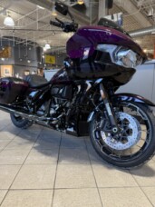 FLTRXSE 2025 CVO™ Road Glide™ thumb 3