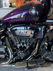 FLTRXSE 2025 CVO™ Road Glide™ thumb 1