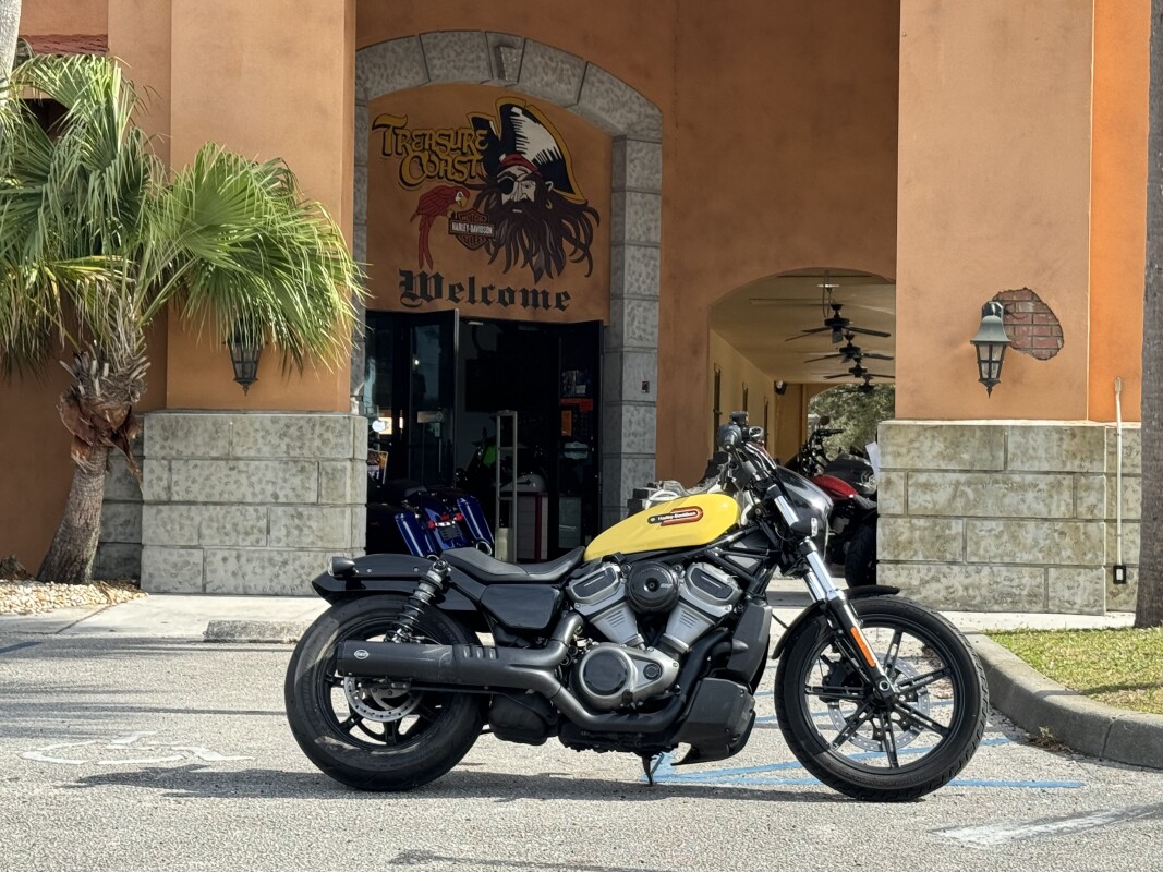 RH975 2022 Nightster - Photo 2