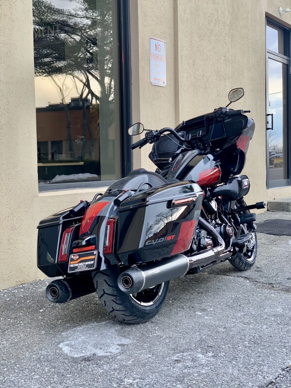 2025 Harley-Davidson CVO Road Glide ST FLTRXSTSE - Photo 4