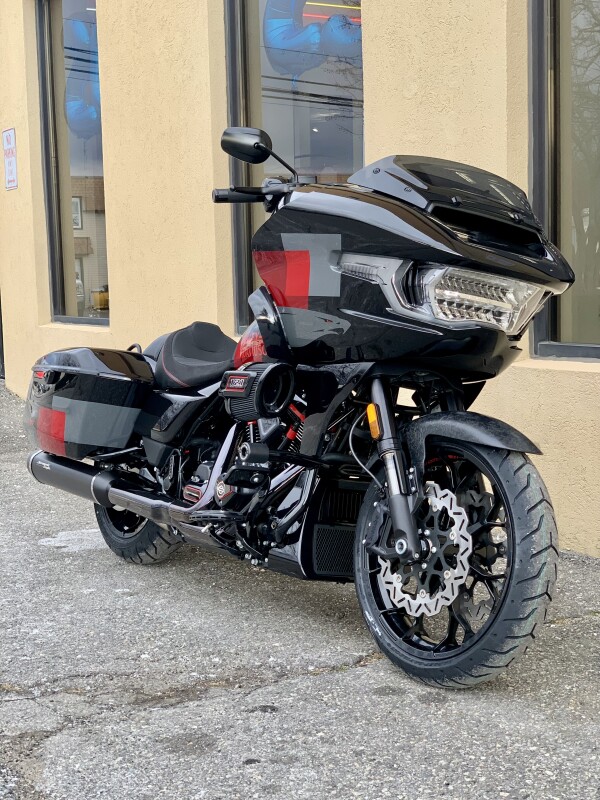 2025 Harley-Davidson CVO Road Glide ST FLTRXSTSE - Photo 3